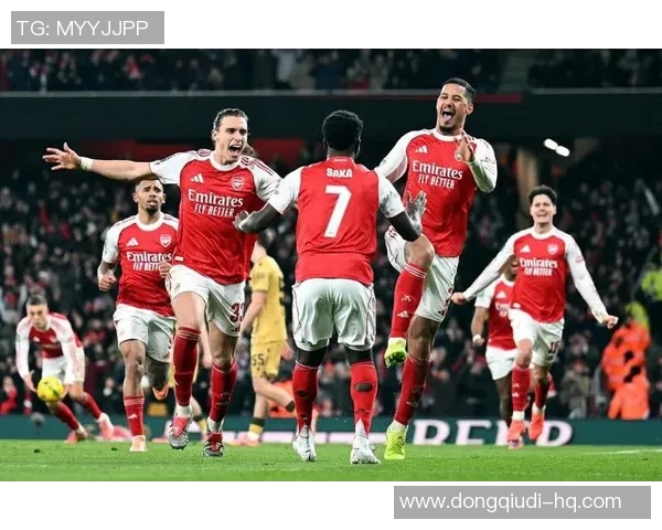 欧冠激战曼城与阿森纳平局点球大战引发争议与热议